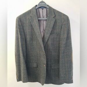 Jos.A.Bank men’s olive sportcoat,100 % wool,Size 46L,new never worn, NWT